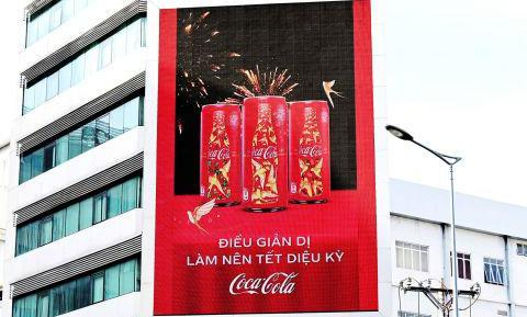 Cộng đồng háo hức với thông điệp tết ý nghĩa từ Coca-Cola