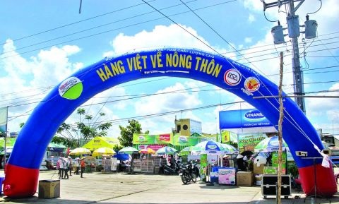 Hàng Việt về nông thôn: Vẫn khó
