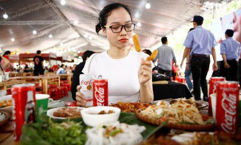 Với 4 tiêu chí này, Coca-Cola đã hoàn toàn chinh phục giới trẻ Việt