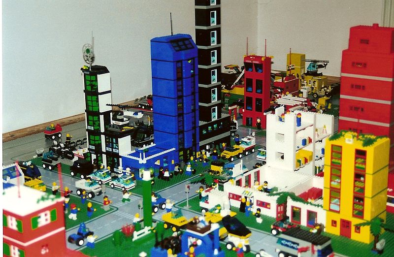 800px-Lego_Chicago_City_View_2001