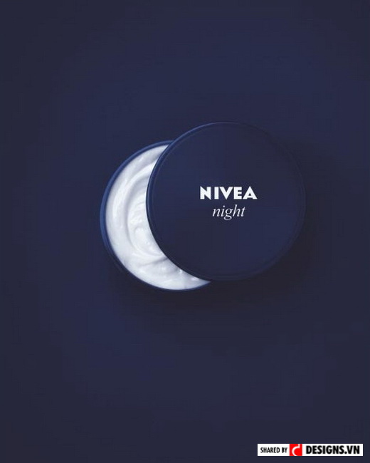 Bạn có nhận ra hình trăng khuyết trên nền trời tối trong quảng cáo Nivea ban đêm?